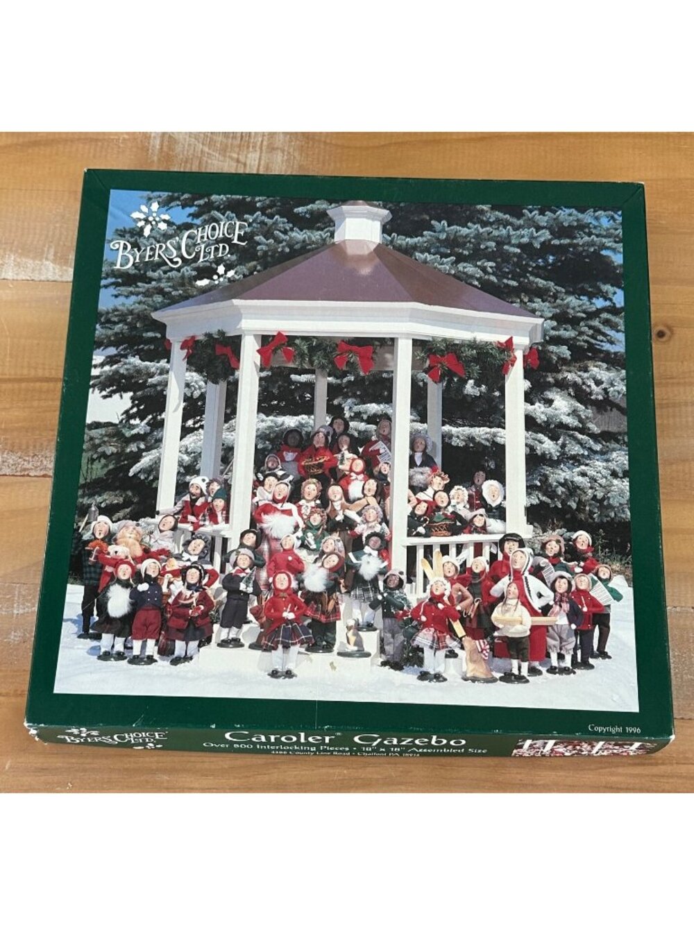 Byers’ Choice “Caroler Gazebo” 500+ Pieces Interlocking Puzzle 18 X 18” Complete